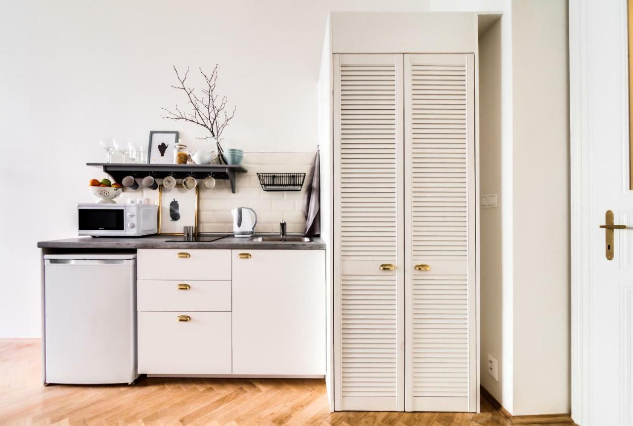 Trendy Local Apartment ปราก ภายนอก รูปภาพ